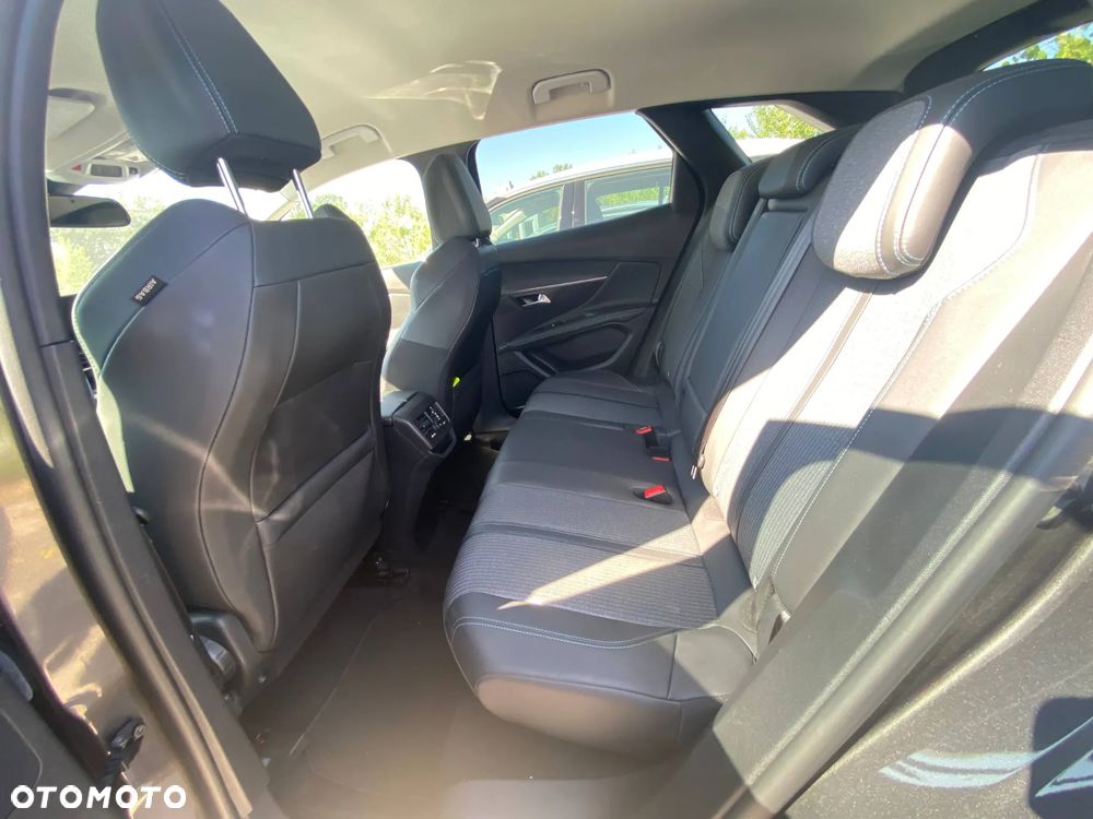 Peugeot 3008 BlueHDi 130 Stop & Start EAT8 Allure - 13