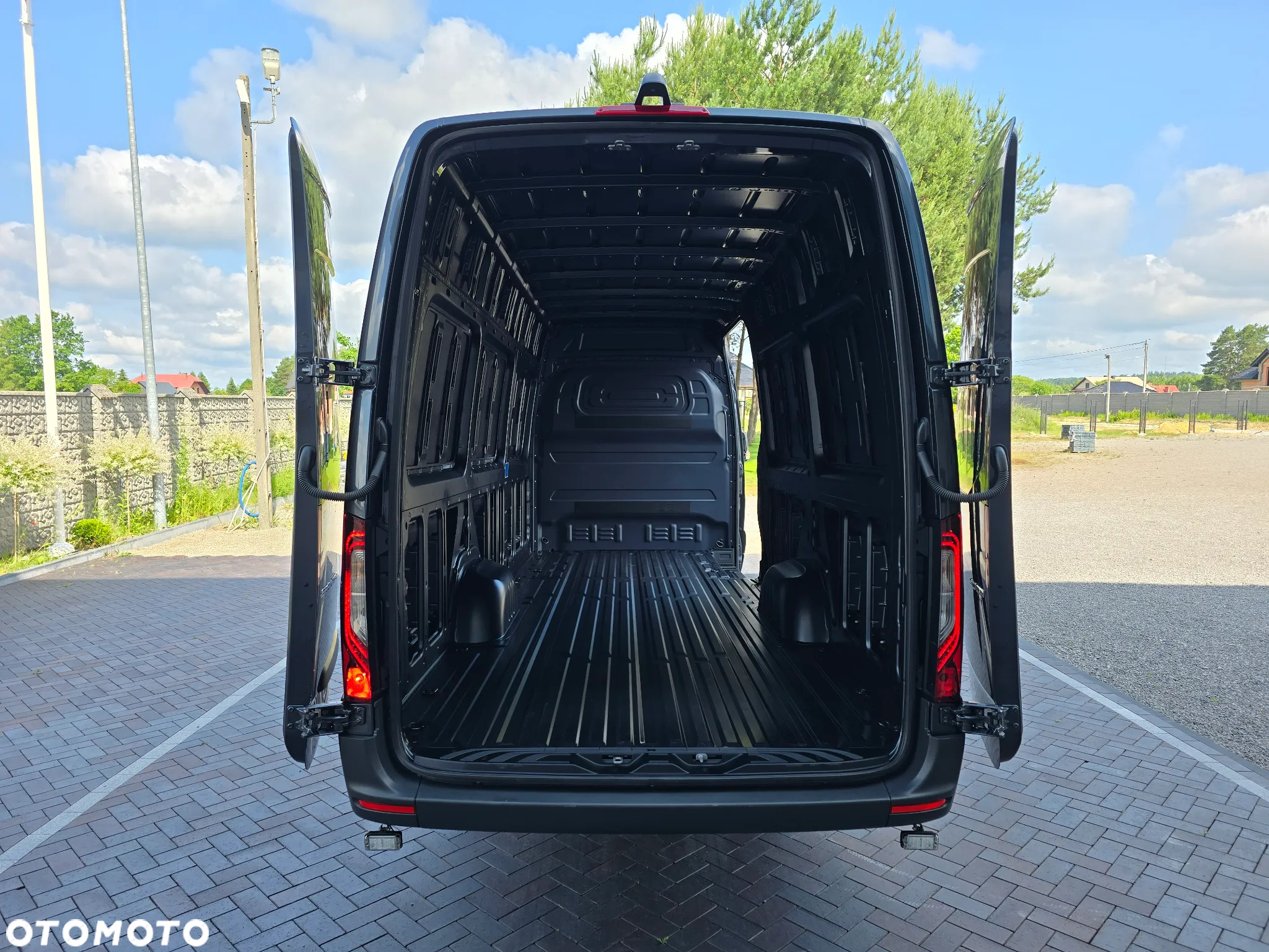 Mercedes-Benz SPRINTER 319 3.0 190KM NOWY BEZ PRZEBIEGU BOGATA OPCJA WYPOSAŻENIA SALON PL NOWY NOWY NOWY - 17
