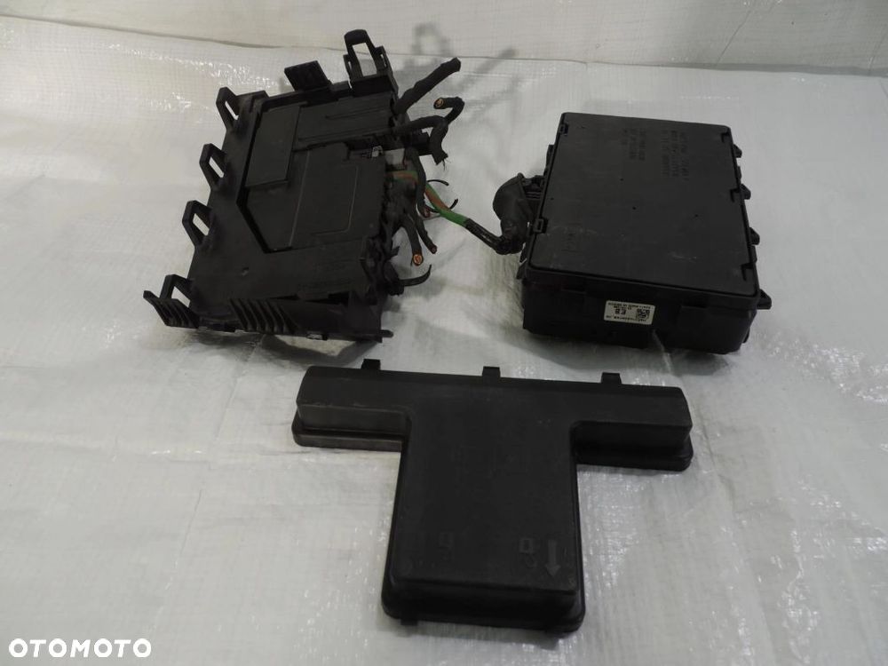 FORD MONDEO MK5 2.0 TDCI SKRZYNKA BEZPIECZNIKÓW FG9T14A067EB - 4