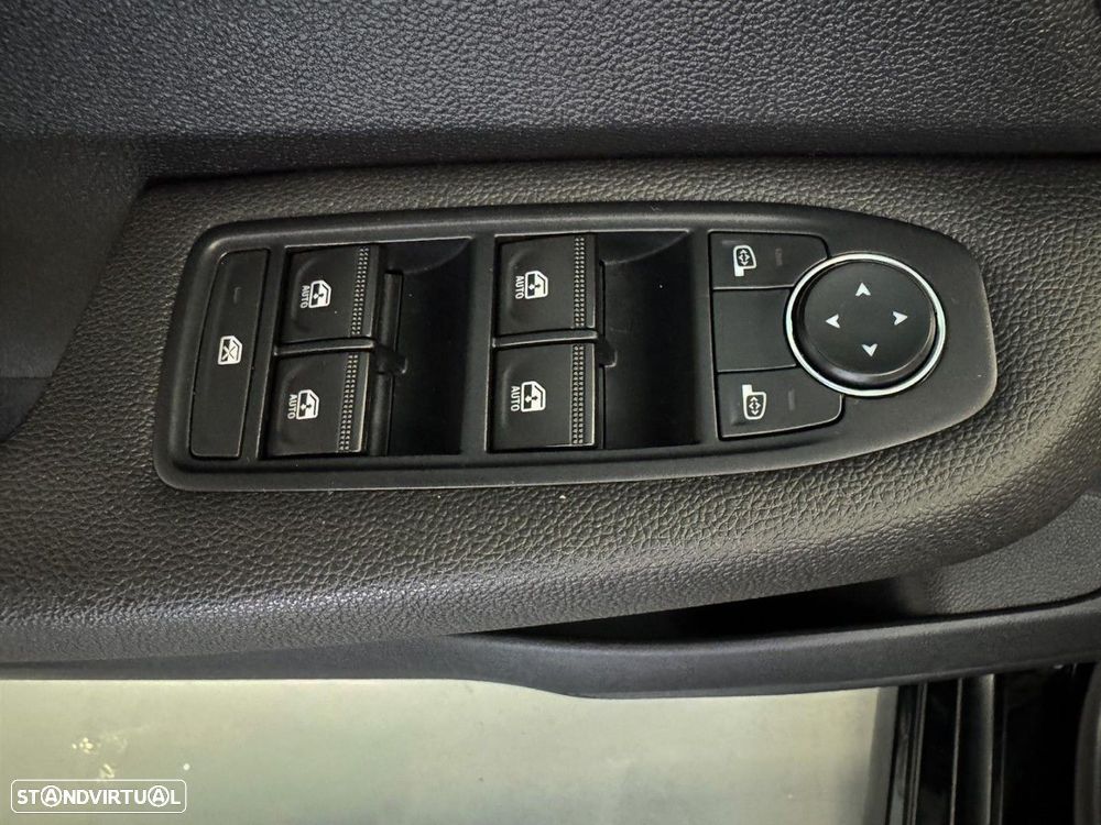 Renault Clio 1.0 TCe Evolution - 33