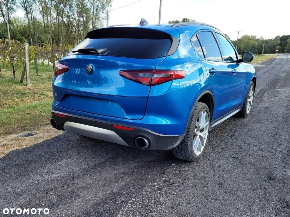 Alfa Romeo Stelvio - 5
