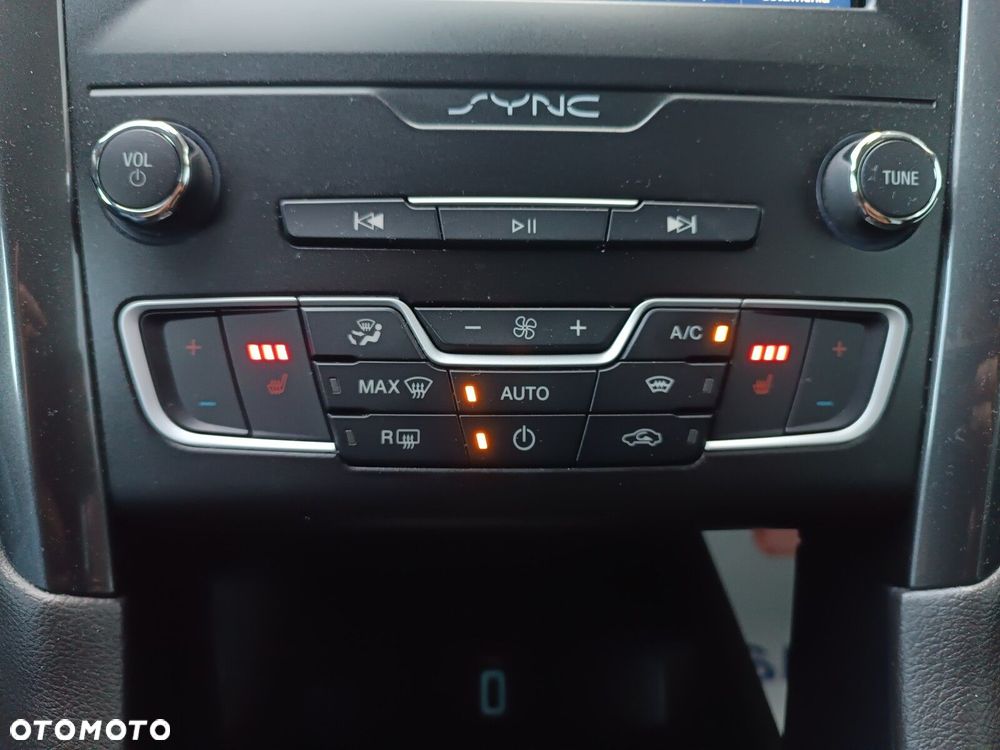 Ford Mondeo 2.0 EcoBlue Titanium - 19