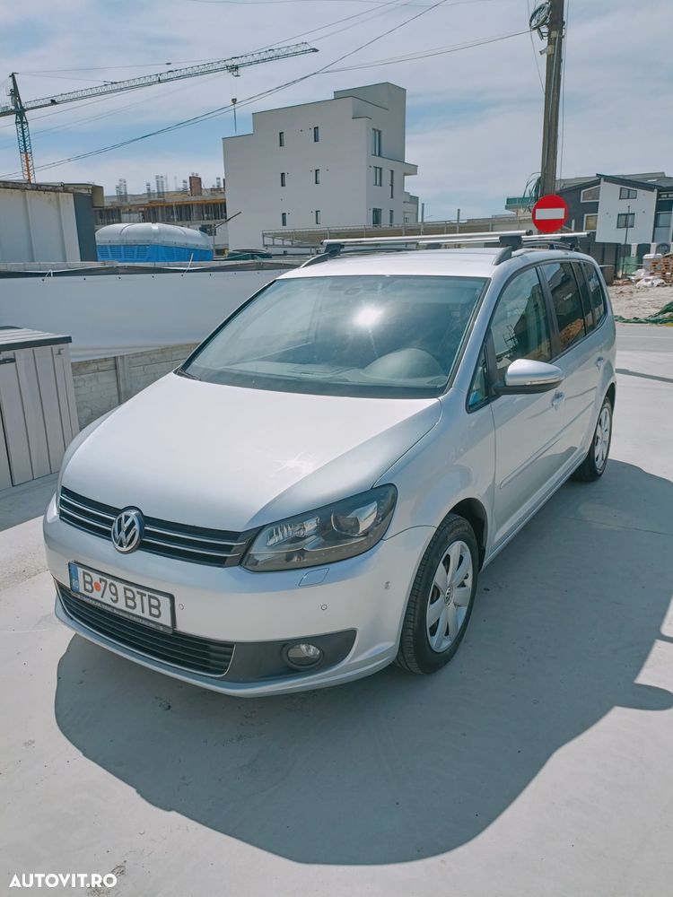 Volkswagen Touran - 4