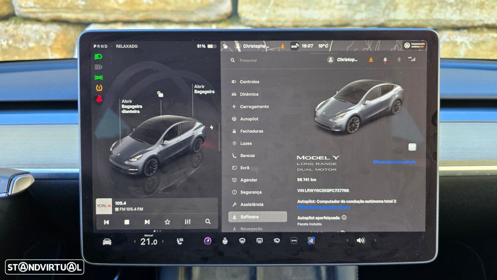 Tesla Model Y Long Range Tração Integral - 17