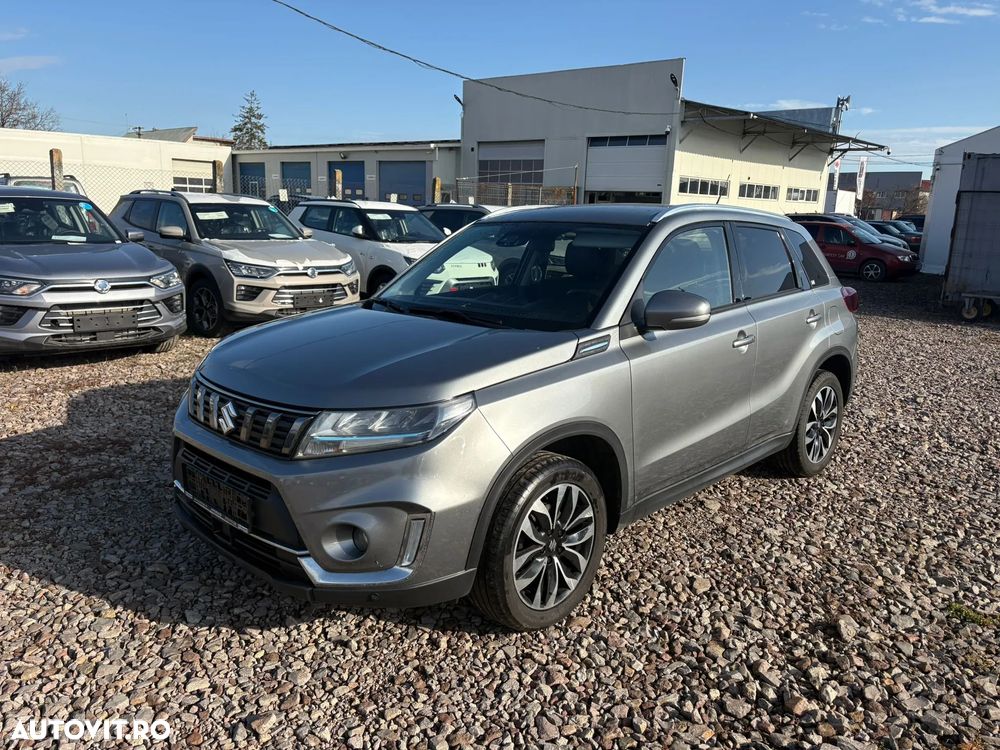 Suzuki Vitara 1.4 Boosterjet MHEV Spirit - 2