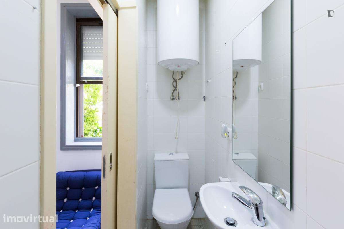Casa com 1 quartos - localizado em Paranhos Porto - Grande imagem: 3/16
