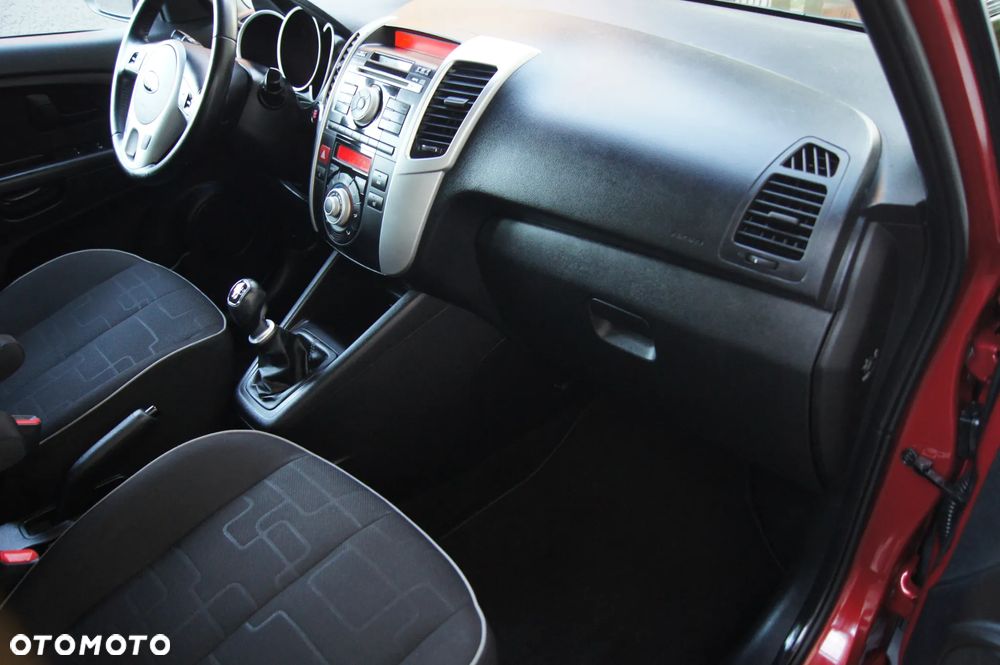 Kia Venga 1.4 CVVT Spirit - 20