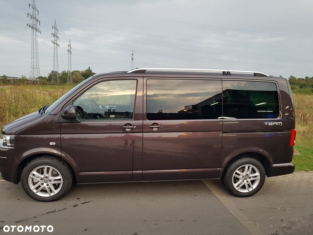 Volkswagen Multivan - 2