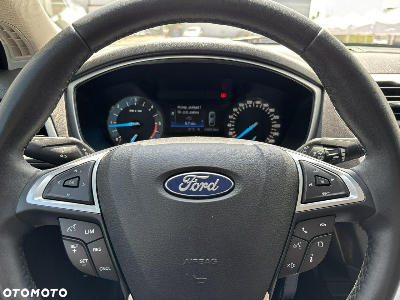 Ford Mondeo - 22