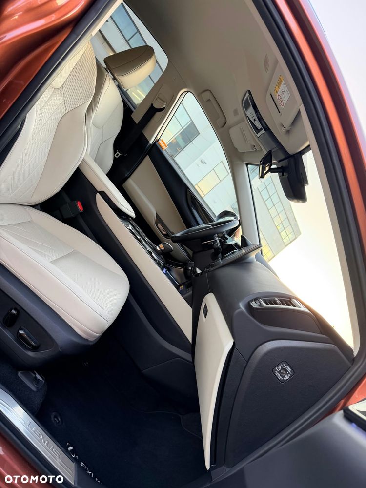 Lexus NX 350h Prestige AWD - 26
