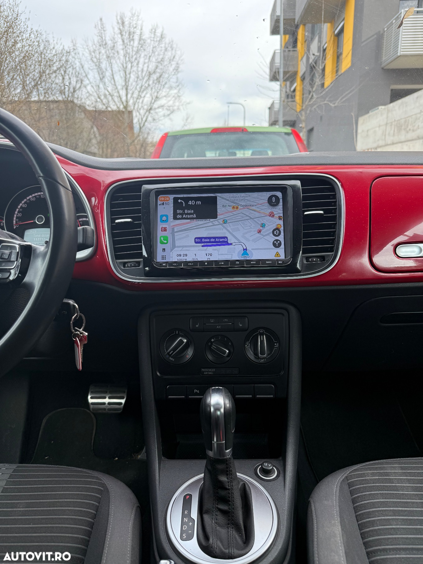 Volkswagen Beetle 2.0 TDI DSG Sport - 10
