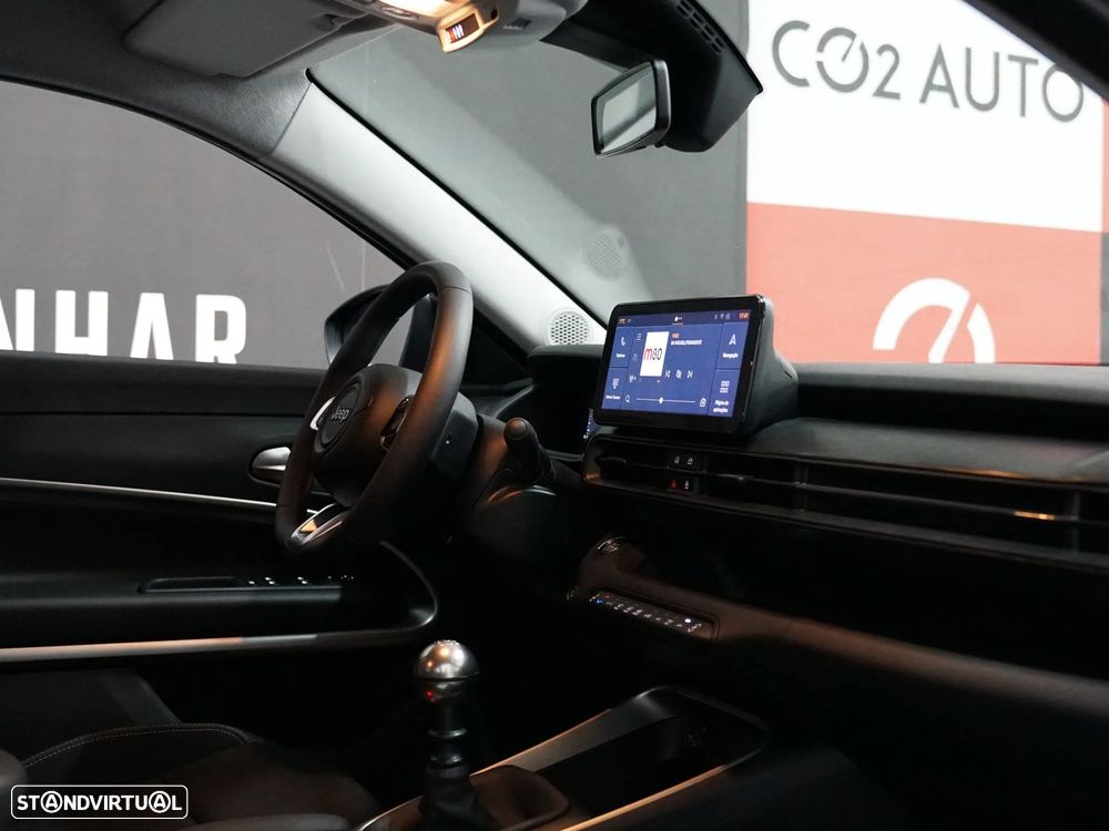 Jeep Avenger 1.2 GSE T3 Altitude - 14