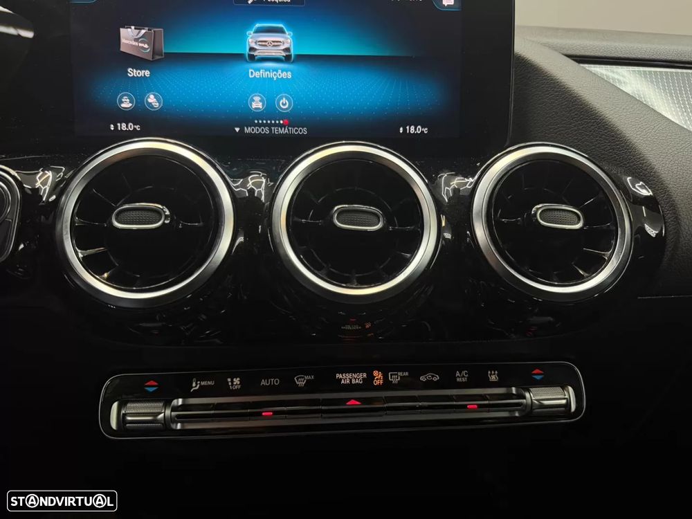 Mercedes-Benz GLA 250 e 8G-DCT - 14