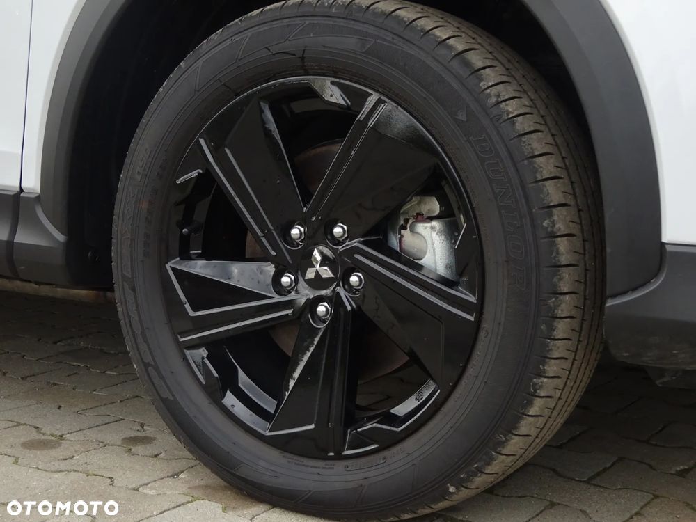 Mitsubishi Eclipse Cross 4WD Select Black - 32