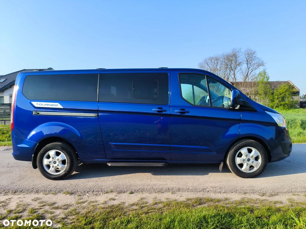 Ford Tourneo Custom 2.0 EcoBlue L2 Shuttle Bus Titanium - 35