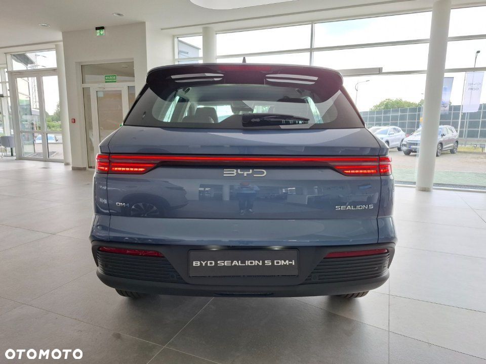BYD Sealion 5 - 10