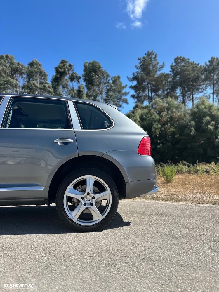 Porsche Cayenne S Tiptronic - 3