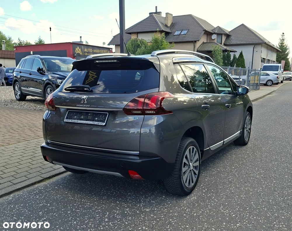 Peugeot 2008 1.6 BlueHDi Style - 4