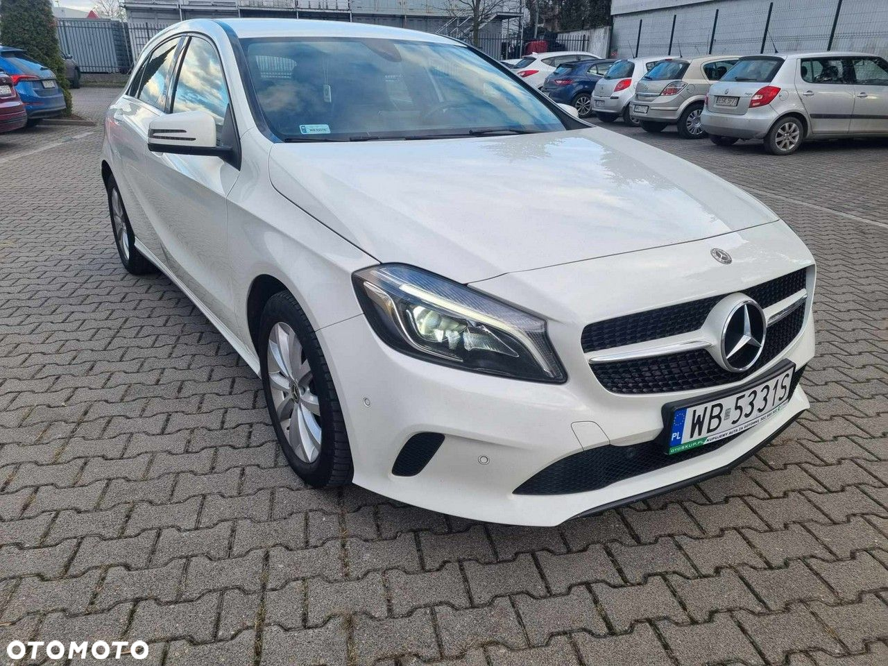 Mercedes-Benz Klasa A 180 7G-DCT - 2