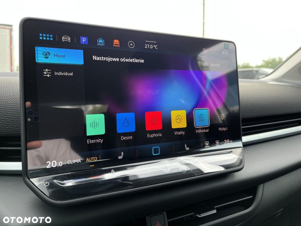 Volkswagen T-Roc 1.5 eTSI Style DSG - 24