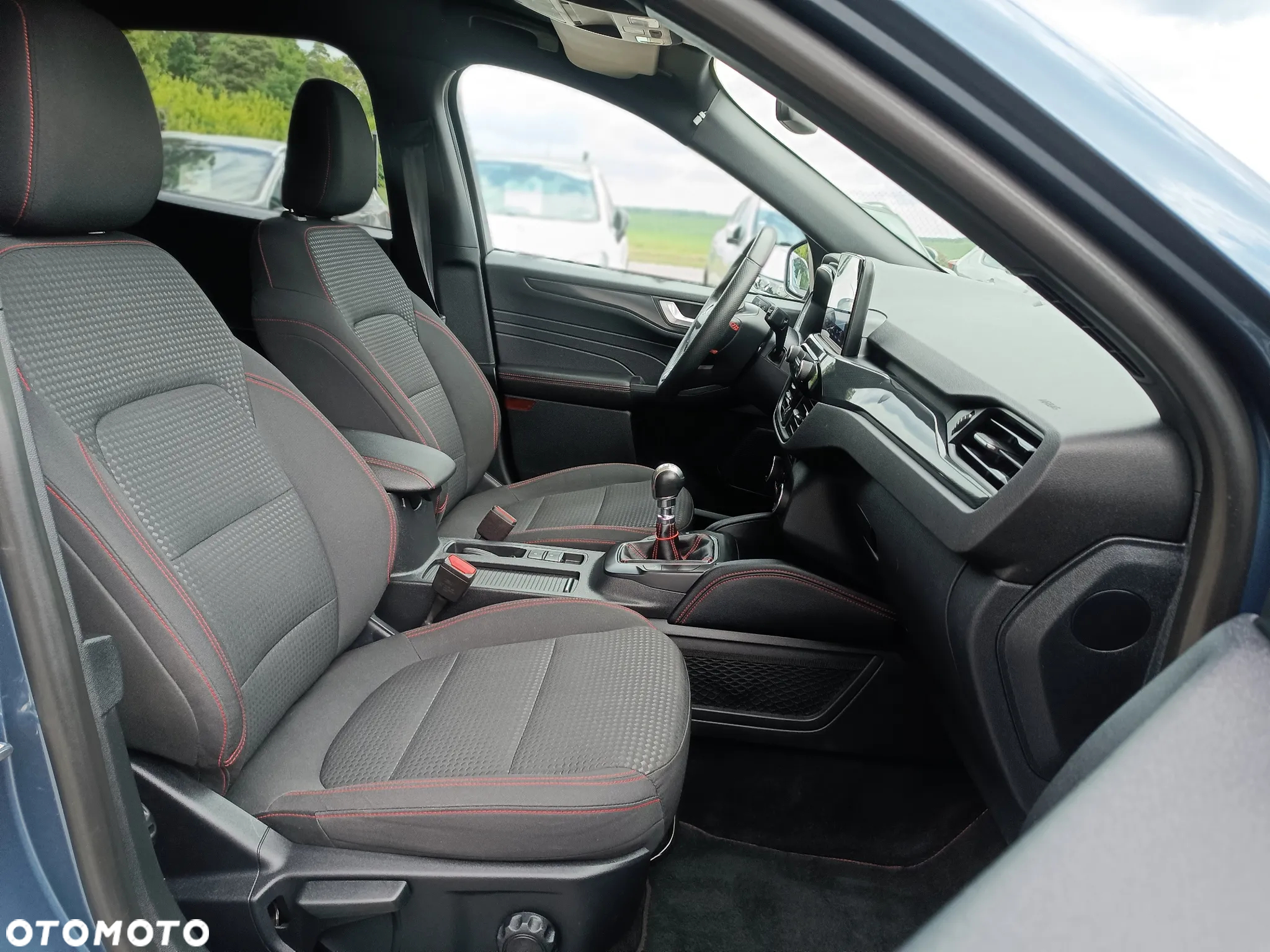 Ford Kuga 1.5 EcoBlue FWD ST-Line X - 14