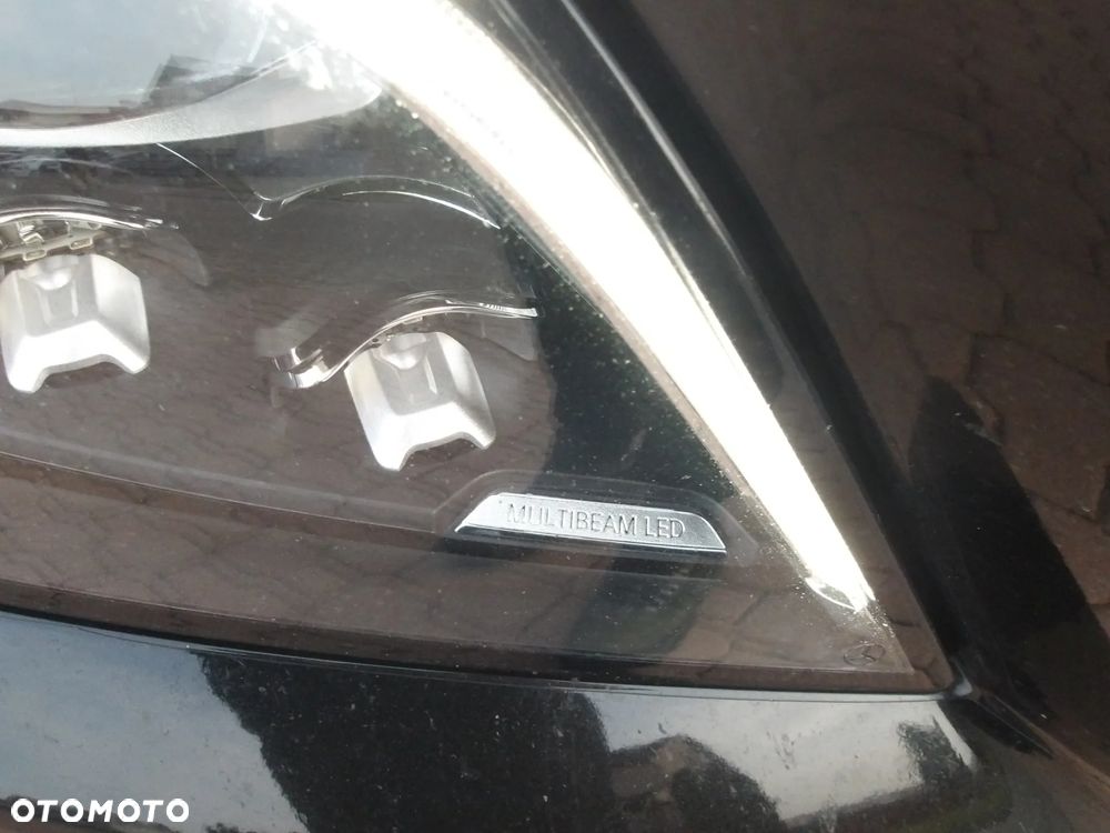 Mercedes-Benz CLS - 9