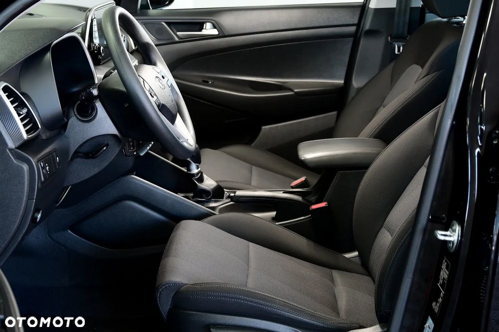 Hyundai Tucson blue 1.6 GDi 2WD Navi - 19