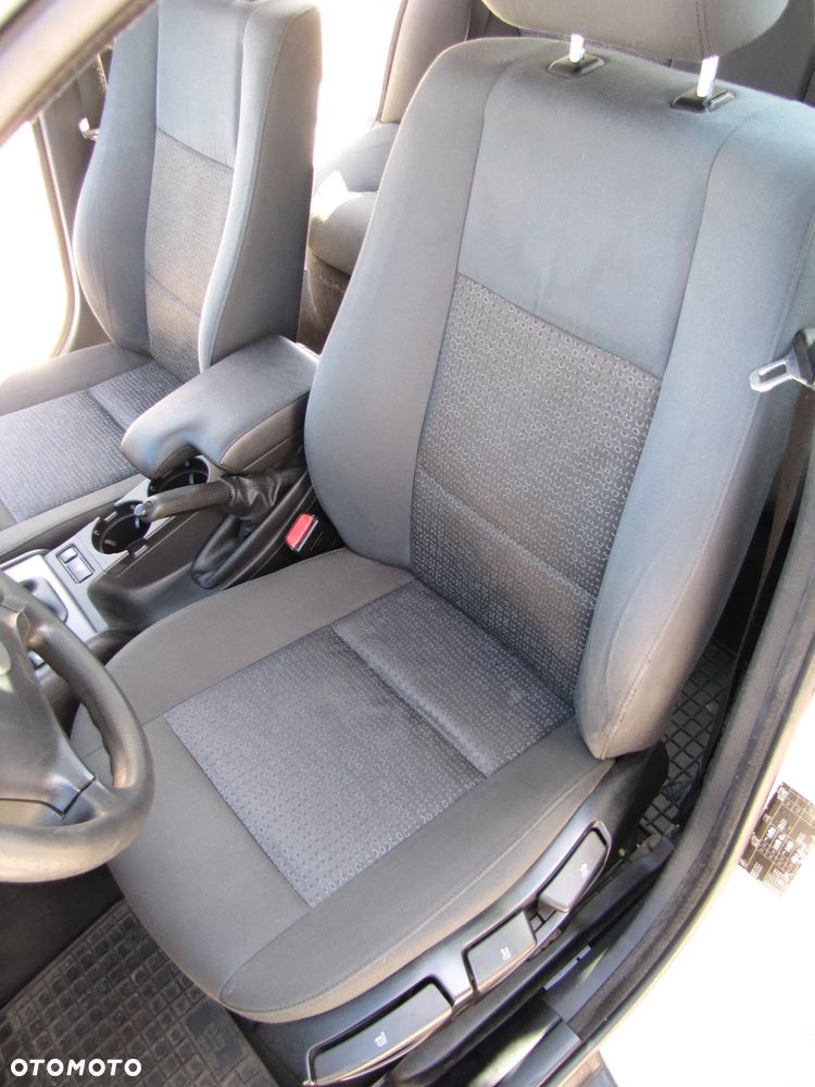 BMW Seria 3 - 21