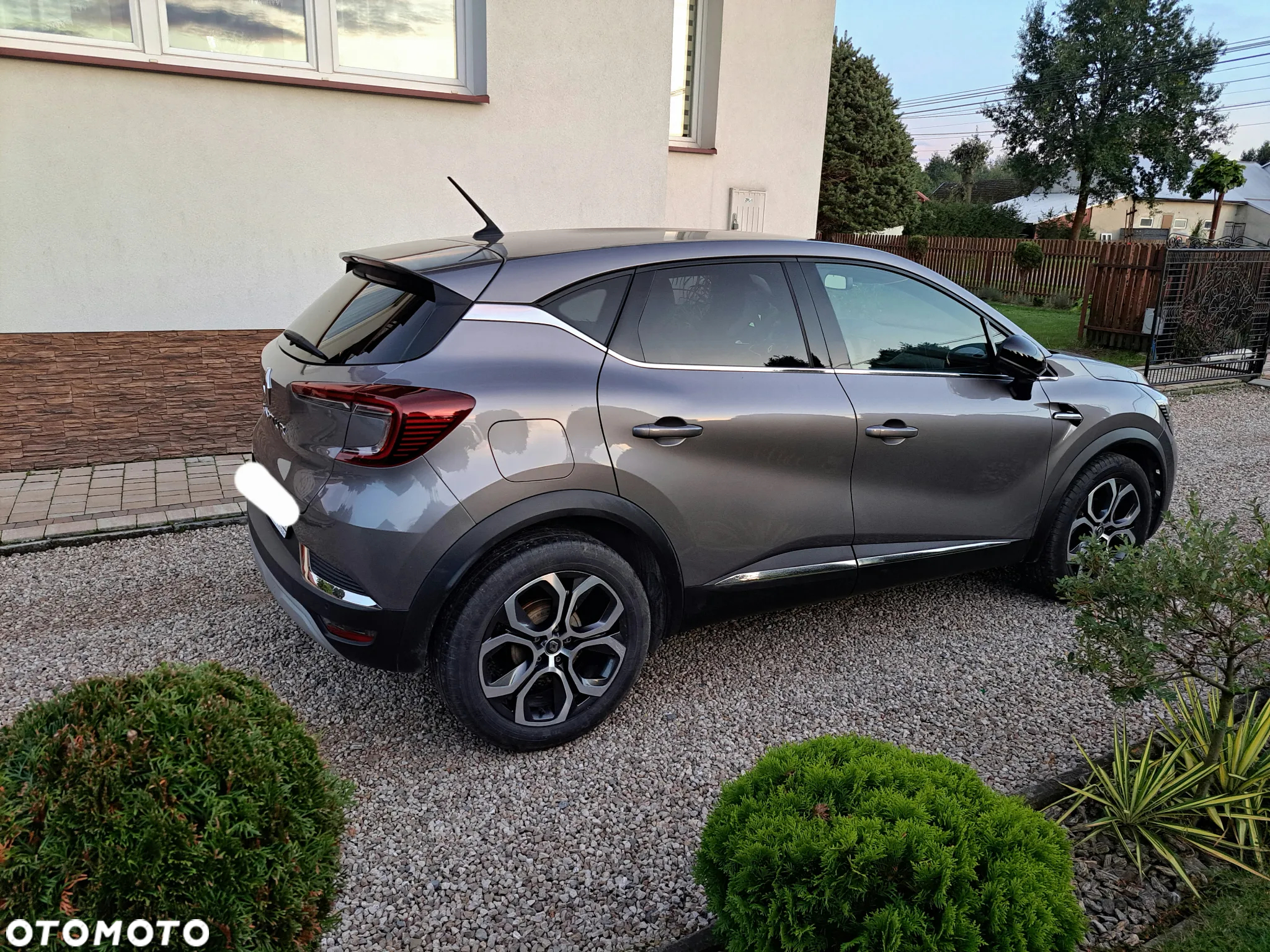 Renault Captur - 4