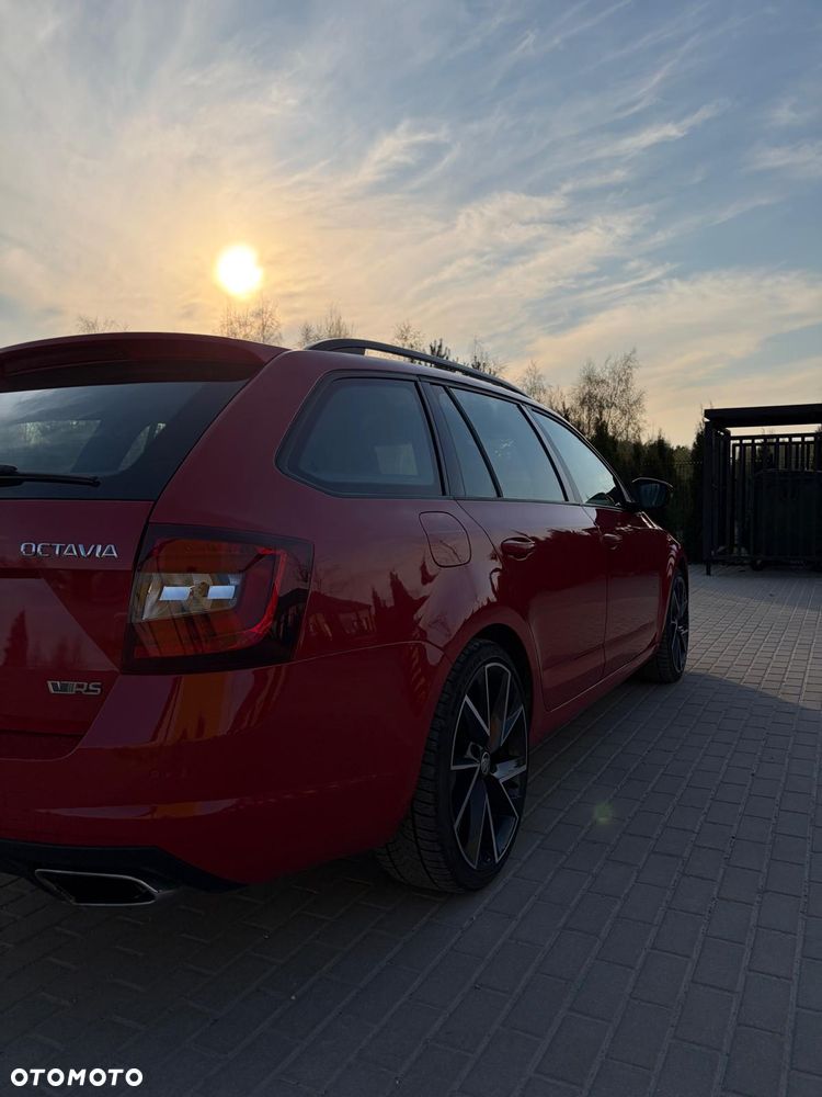 Skoda Octavia 2.0 TSI RS - 12