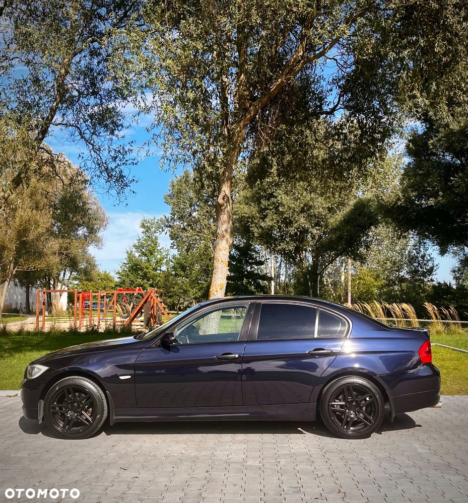 BMW Seria 3 318i - 6
