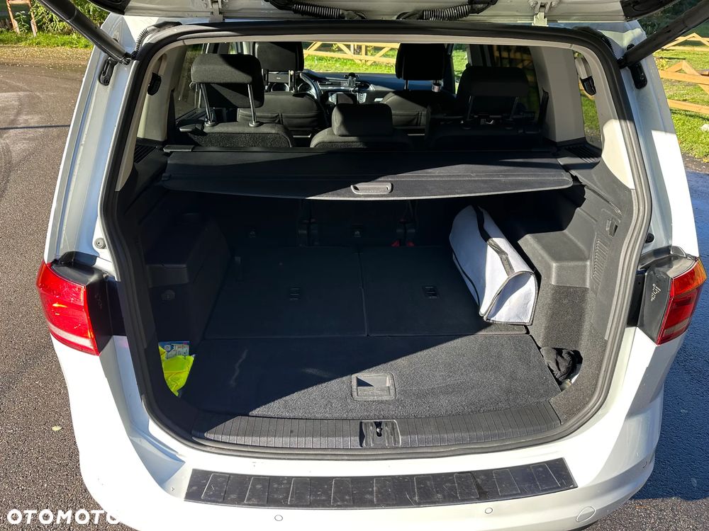 Volkswagen Touran 1.8 TSI BMT Highline DSG - 29
