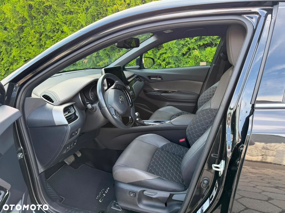 Toyota C-HR 2.0 Hybrid Executive - 14