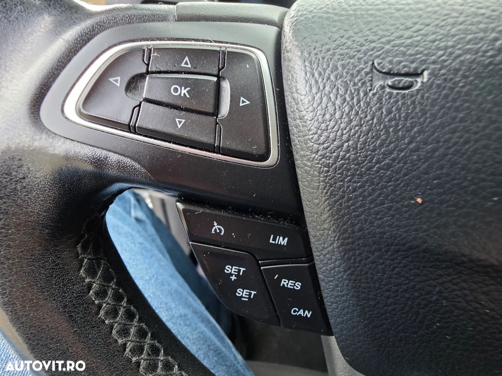 Ford Focus 1.5 EcoBlue Connected - 10