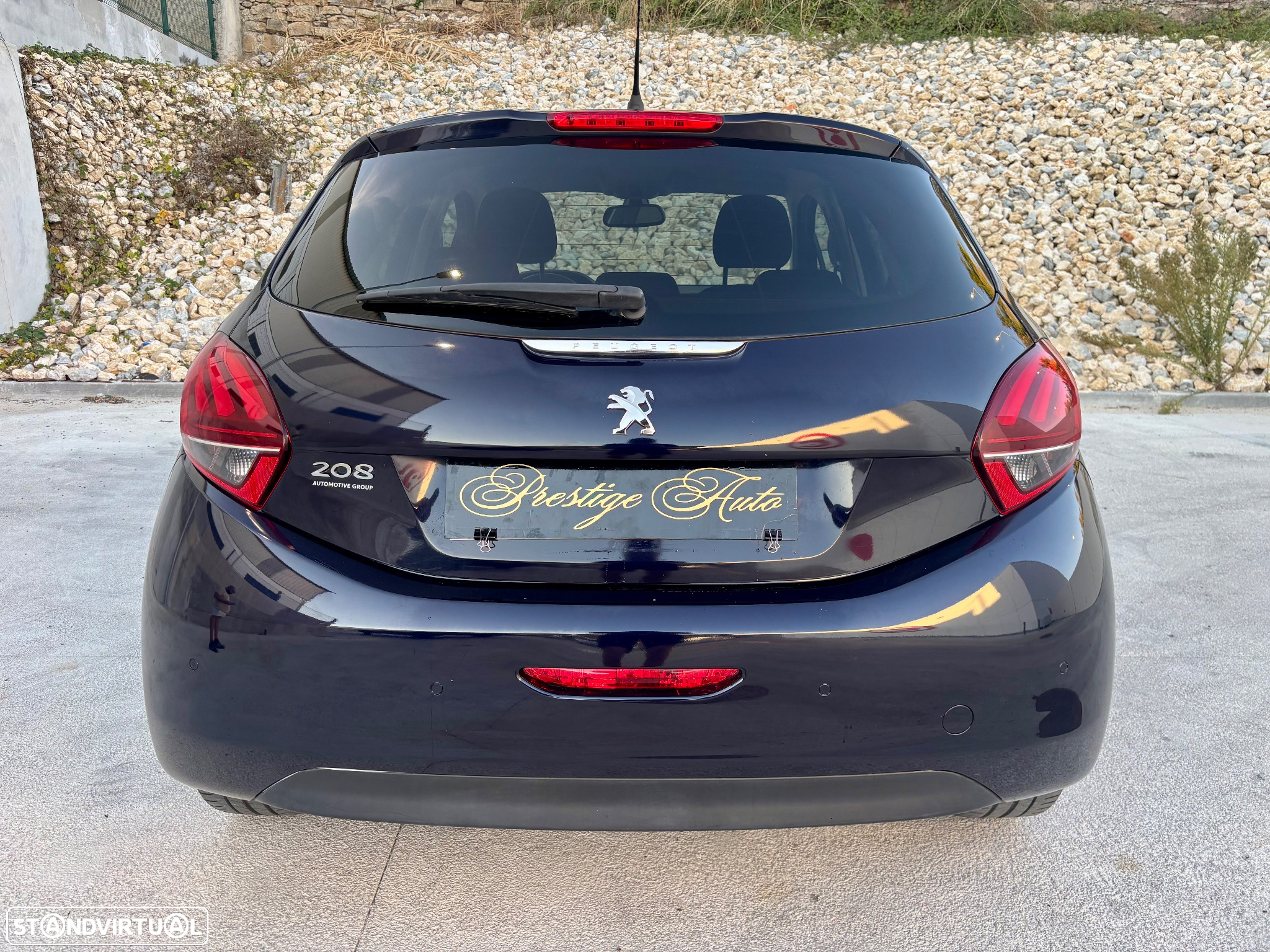 Peugeot 208 1.2 PureTech Signature - 3
