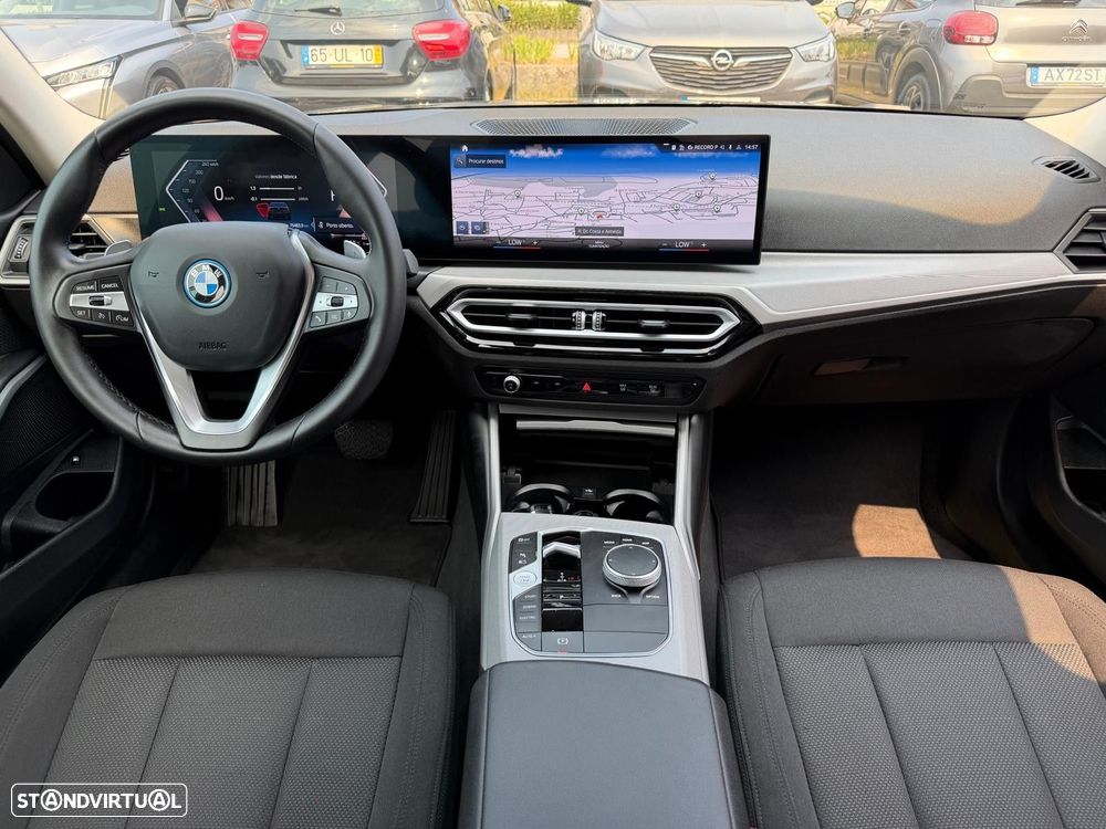 BMW 320 e Auto - 13