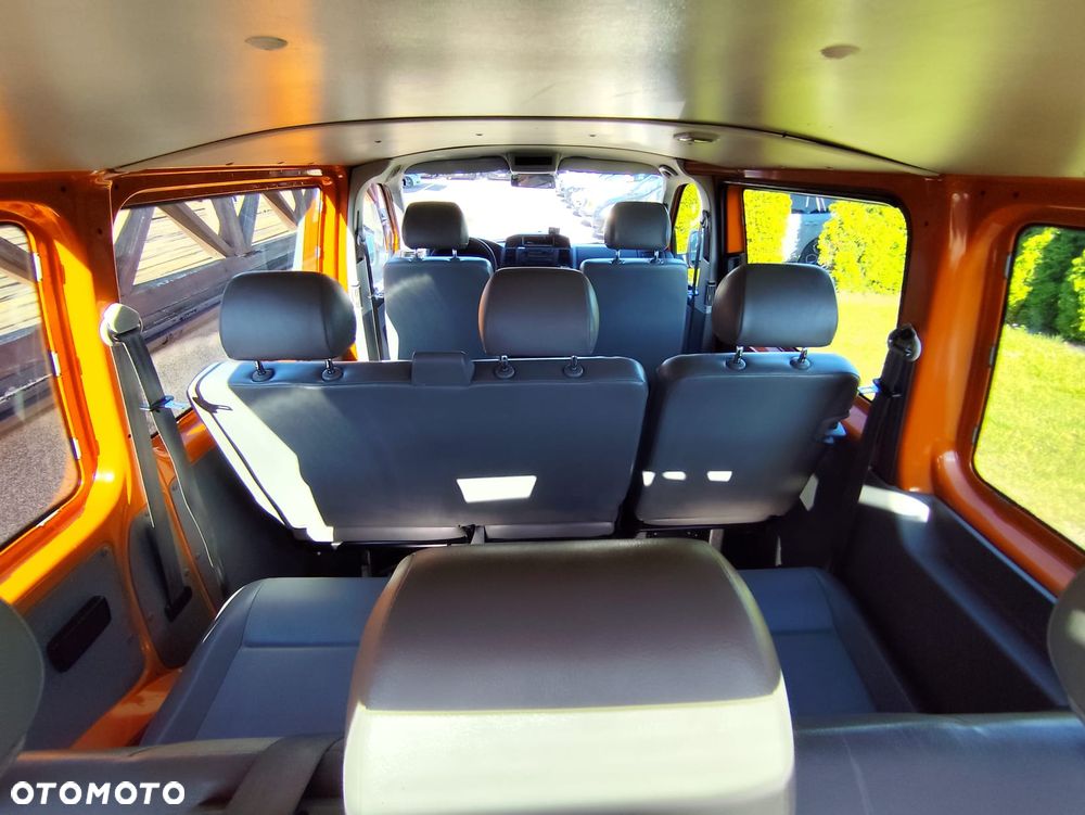 Volkswagen Transporter - 17