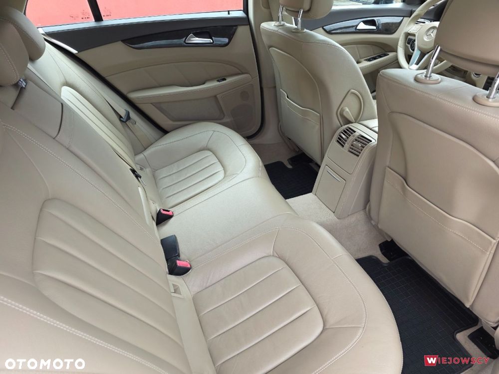 Mercedes-Benz CLS 350 CDI 4-Matic BlueEff - 17