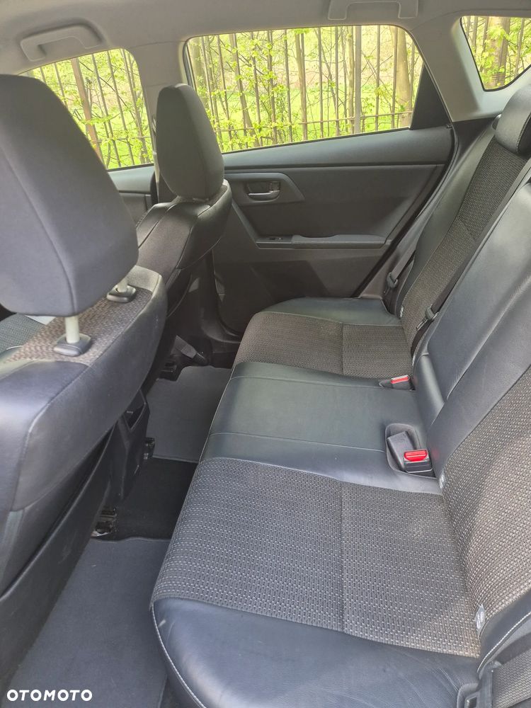 Toyota Auris 1.6 Edition - 13