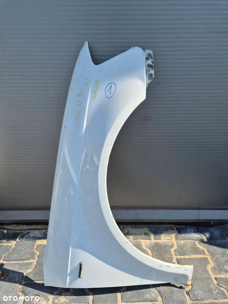 AUDI A3 8P LIFT 2007-2012 BŁOTNIK PRAWY PRZEDNI BIAŁY(dostępny 1 błotnik) - 1