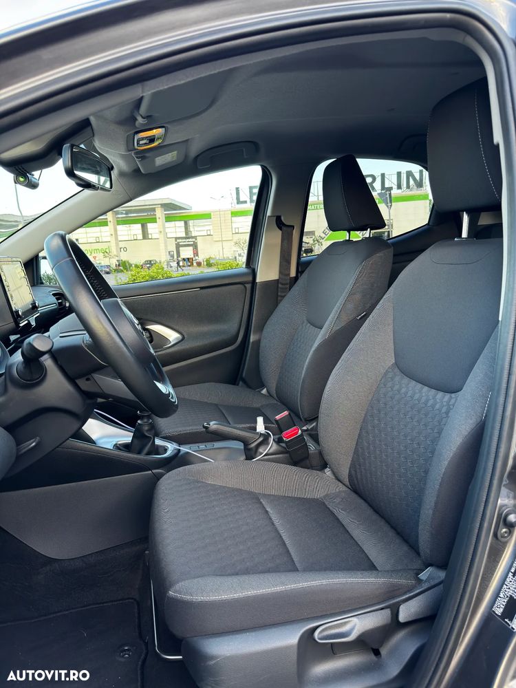 Toyota Yaris 1.5 MT Dynamic - 8
