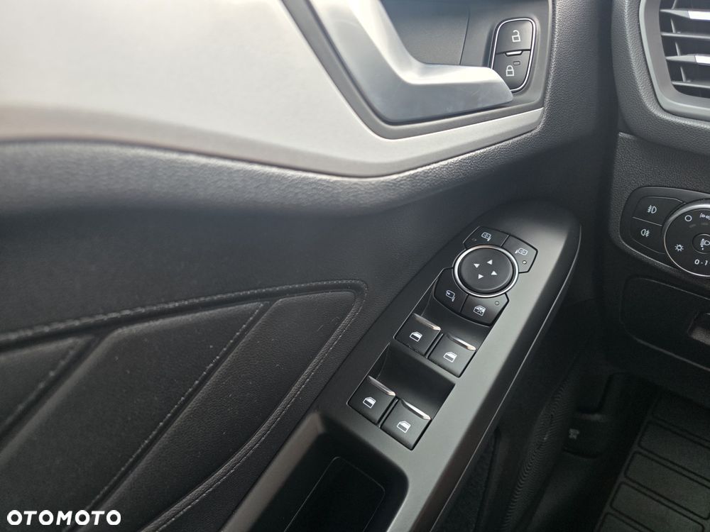 Ford Focus 1.5 EcoBoost STart-Stopp-System TITANIUM - 12
