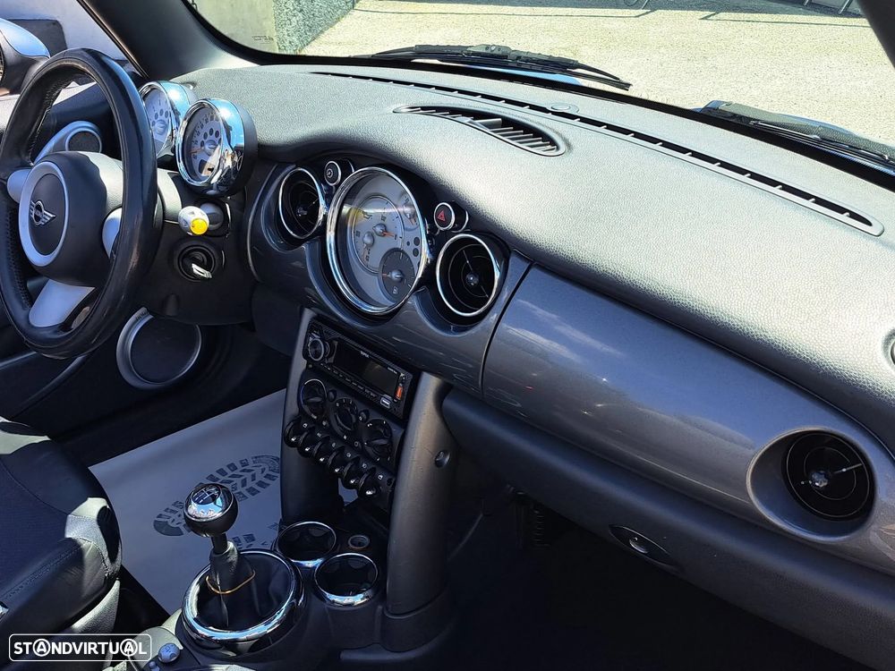 MINI Cabrio Cooper - 19