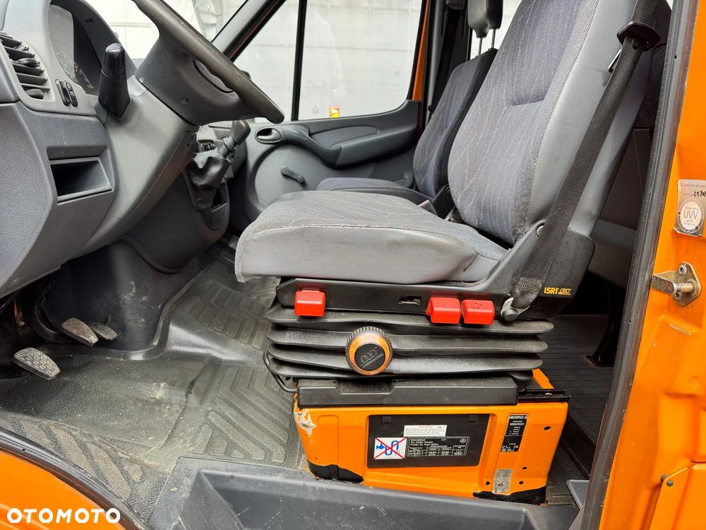 Mercedes-Benz Sprinter - 18