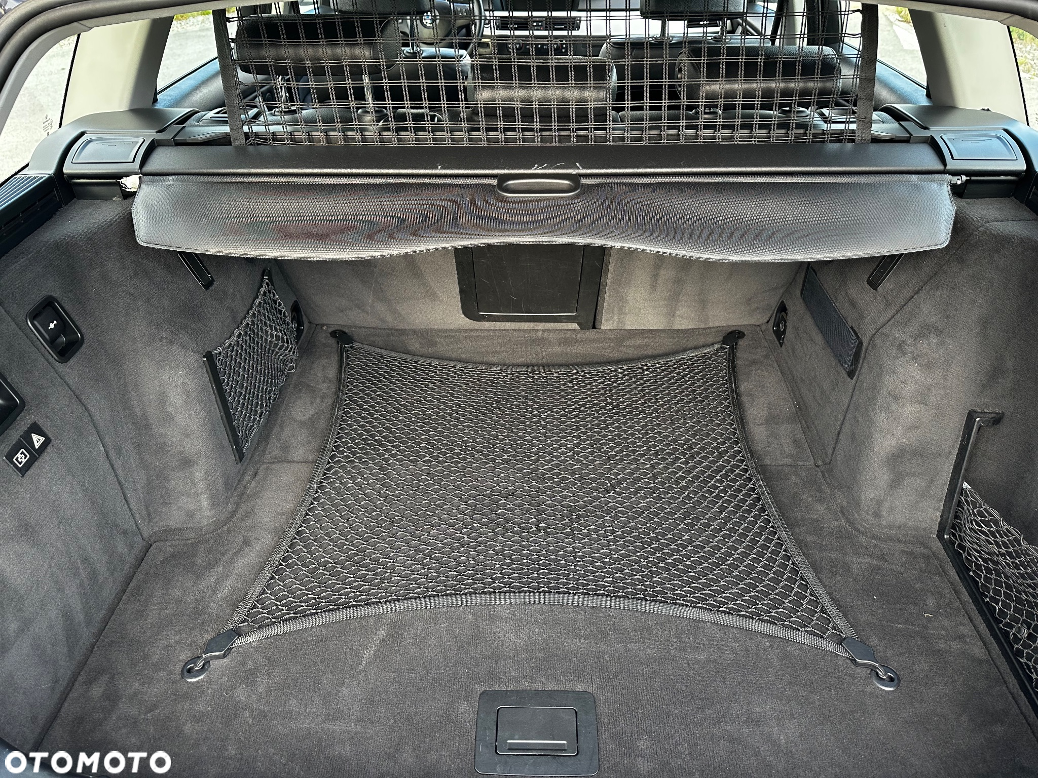 BMW Seria 3 330xi Touring - 13