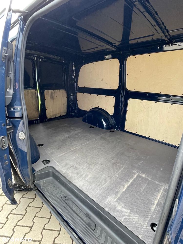 Mercedes-Benz Vito - 12