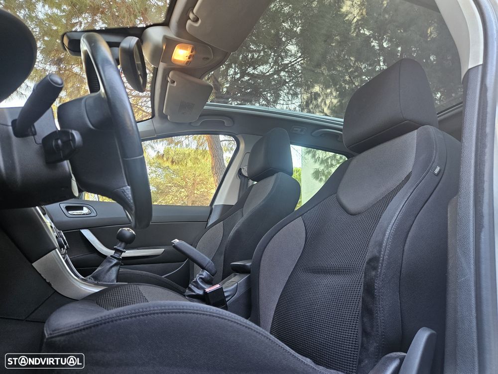 Peugeot 308 SW 1.6 HDi Premium CVM6 - 20