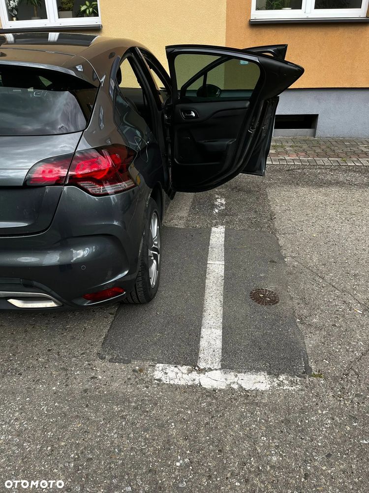 Citroën DS4 1.6 HDi SoChic - 3