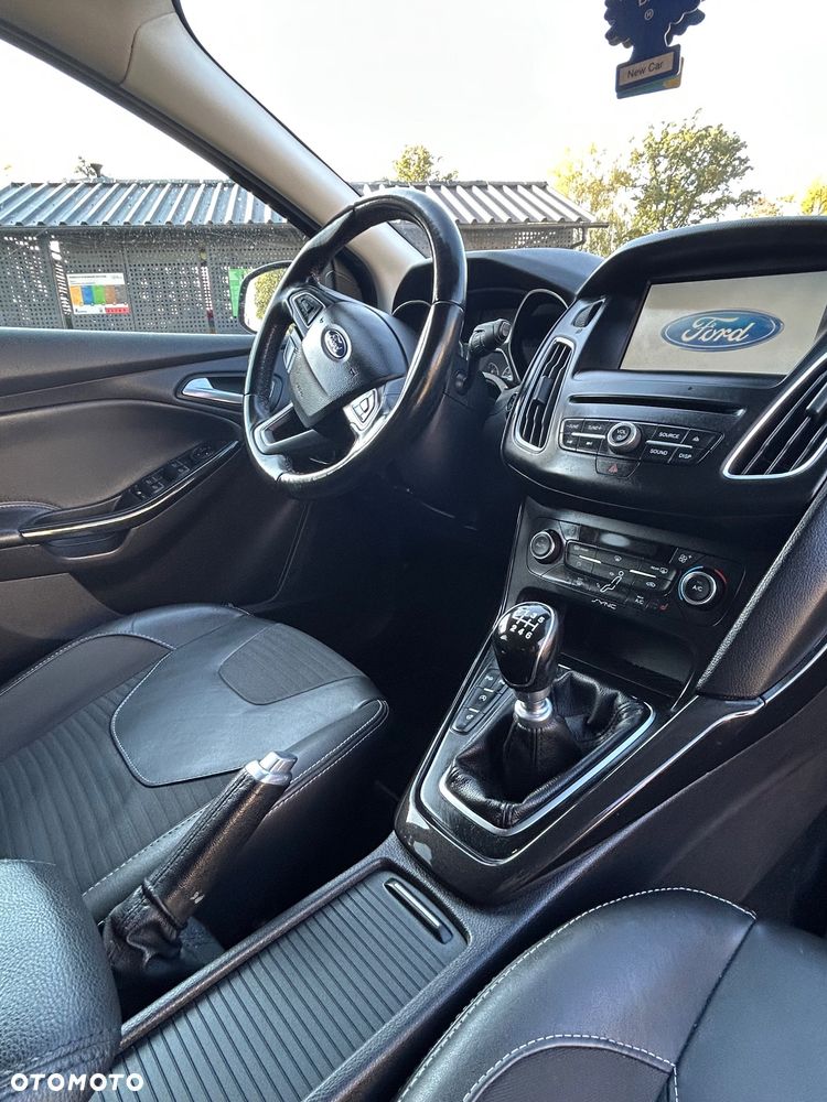 Ford Focus - 23