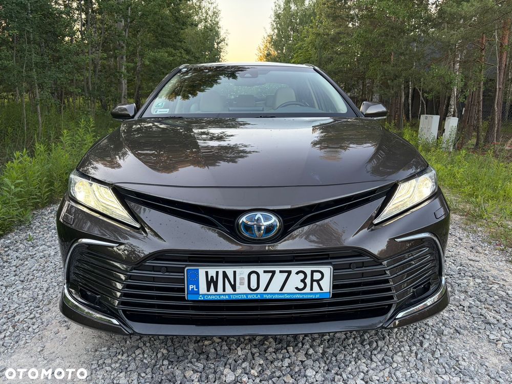 Toyota Camry 2.5 Hybrid Executive CVT - 27